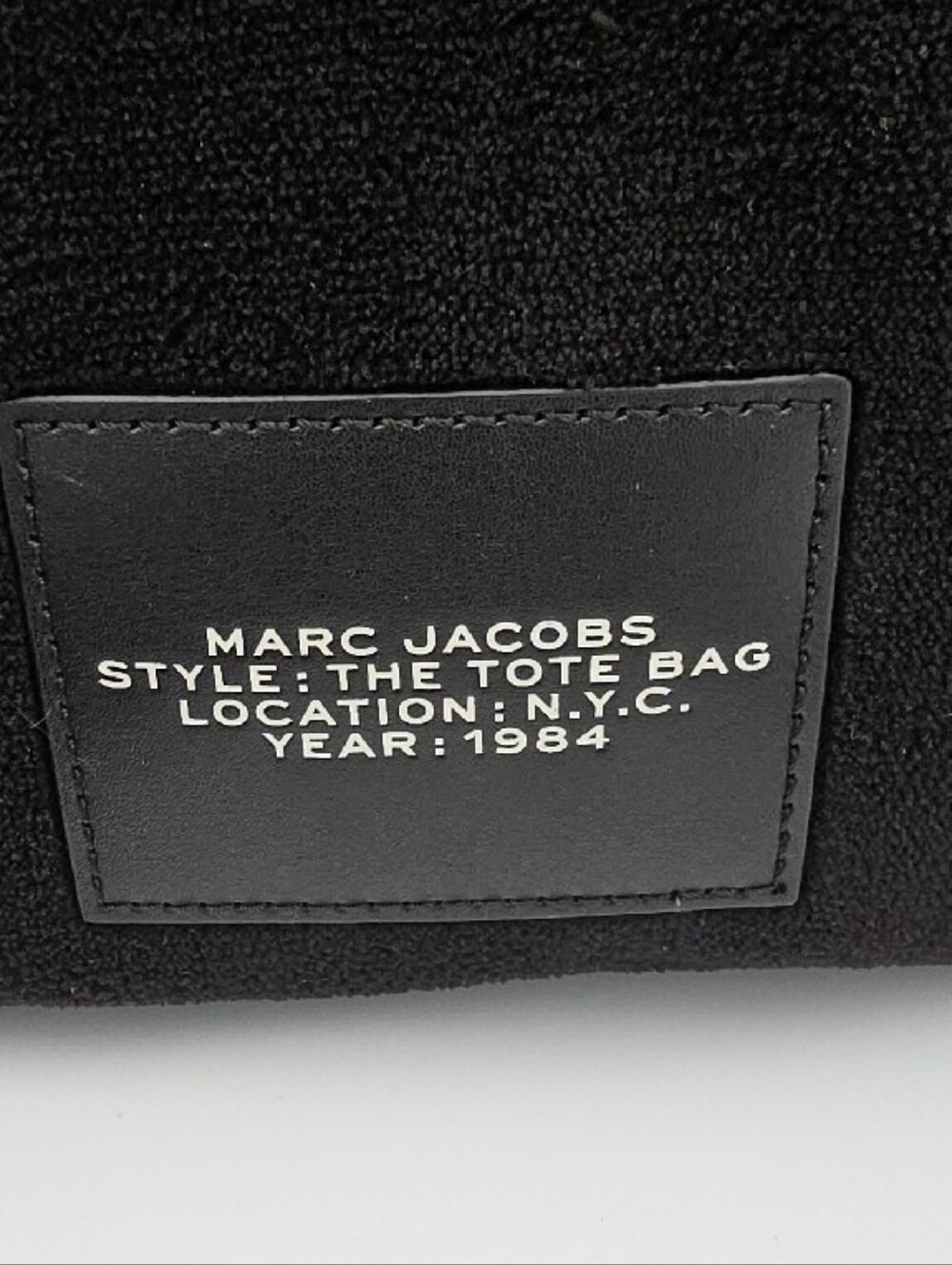 Marc Jacobs Black/White Sherpa Terry Cloth "The Tote Bag" Small Tote (EUC)🖤🤍🖤 - Picture 10 of 11